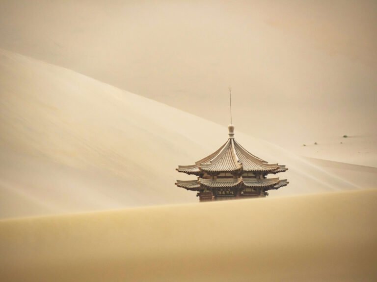 The Oasis of Dreams – Discovering Dunhuang’s Hidden World